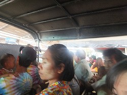 truk-crowded