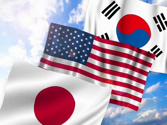 2.5次元俳優 三山凌輝は英語と韓国語のトリリンガル!実力を動画でチェック